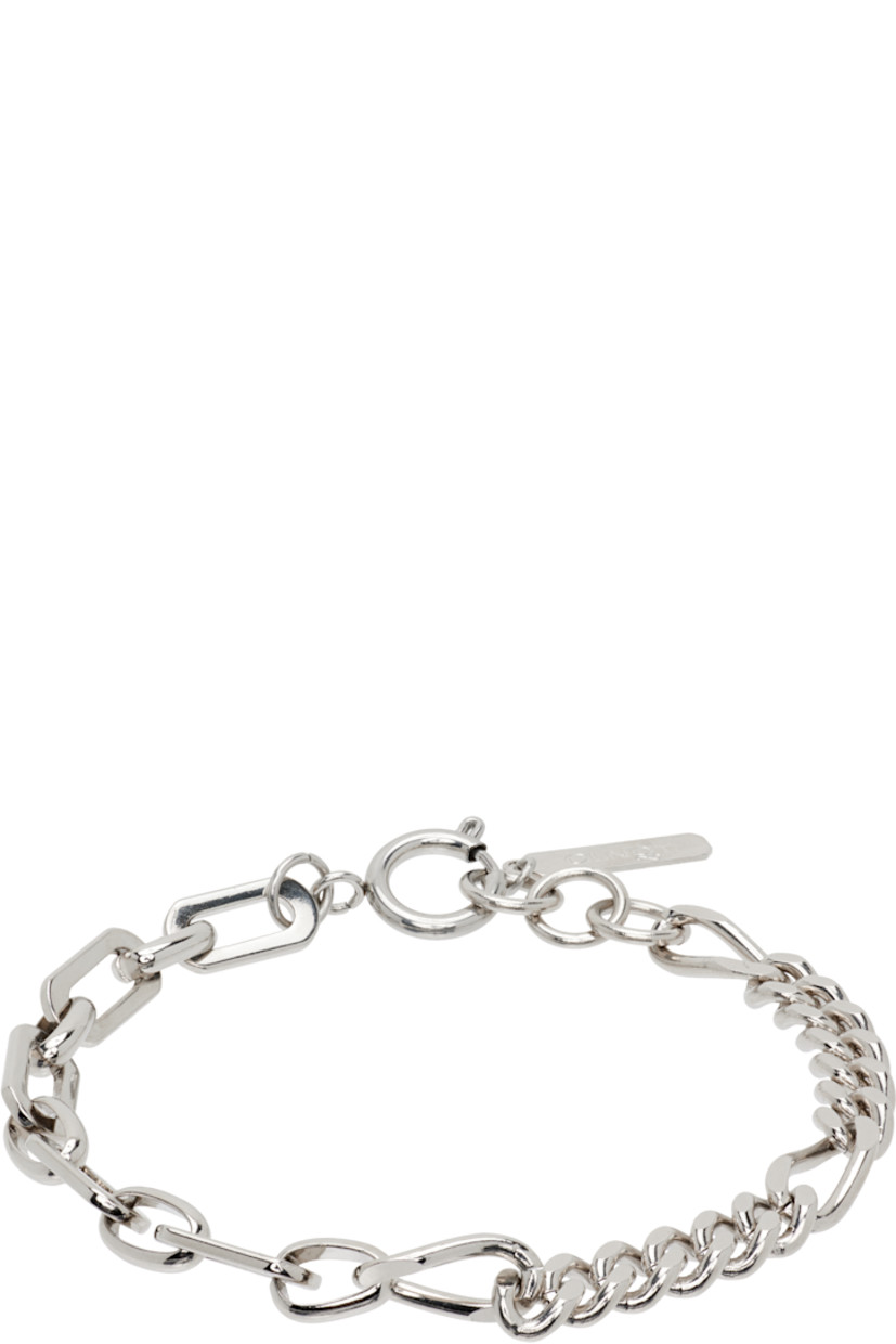 Handcrafted cable chain and figaro chain bracelet in palladium-plated brass.

· Logo plaque at adjustable spring-ring fastening
· L7.5"

Available exclusively at SSENSE.

Supplier color: Palladium
