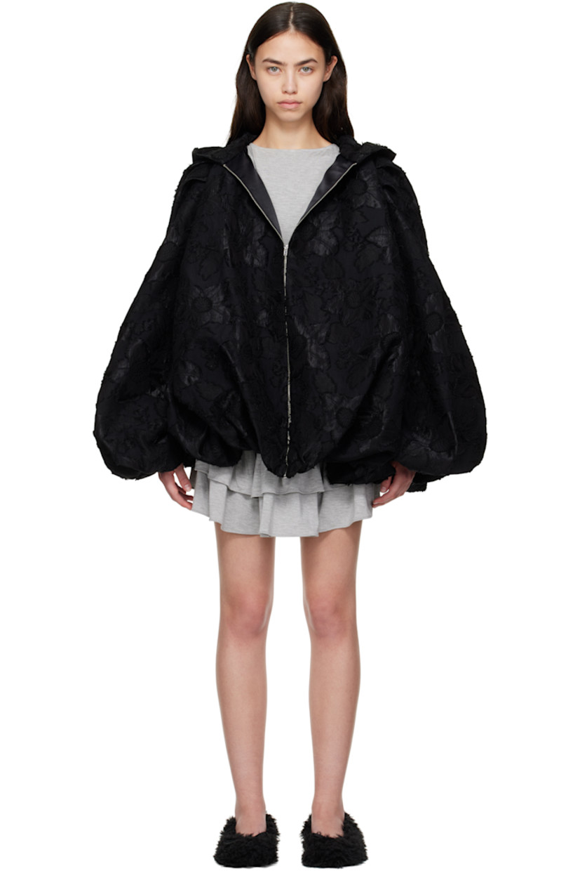 Plain-woven cotton- and cupro-blend jacket. Fil-coupé pattern and gathering throughout.

· Hood at collar
· Two-way zip closure
· Seam pockets
· Bubble hem
· Raglan sleeves
· Full satin lining

Supplier color: Black