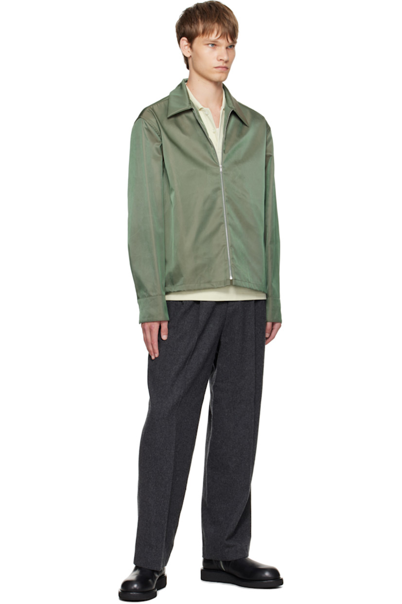 Nylon twill jacket.

· Spread collar
· Zip closure
· Seam pockets at waist
· Press-stud barrel cuffs

Supplier color: Celadon