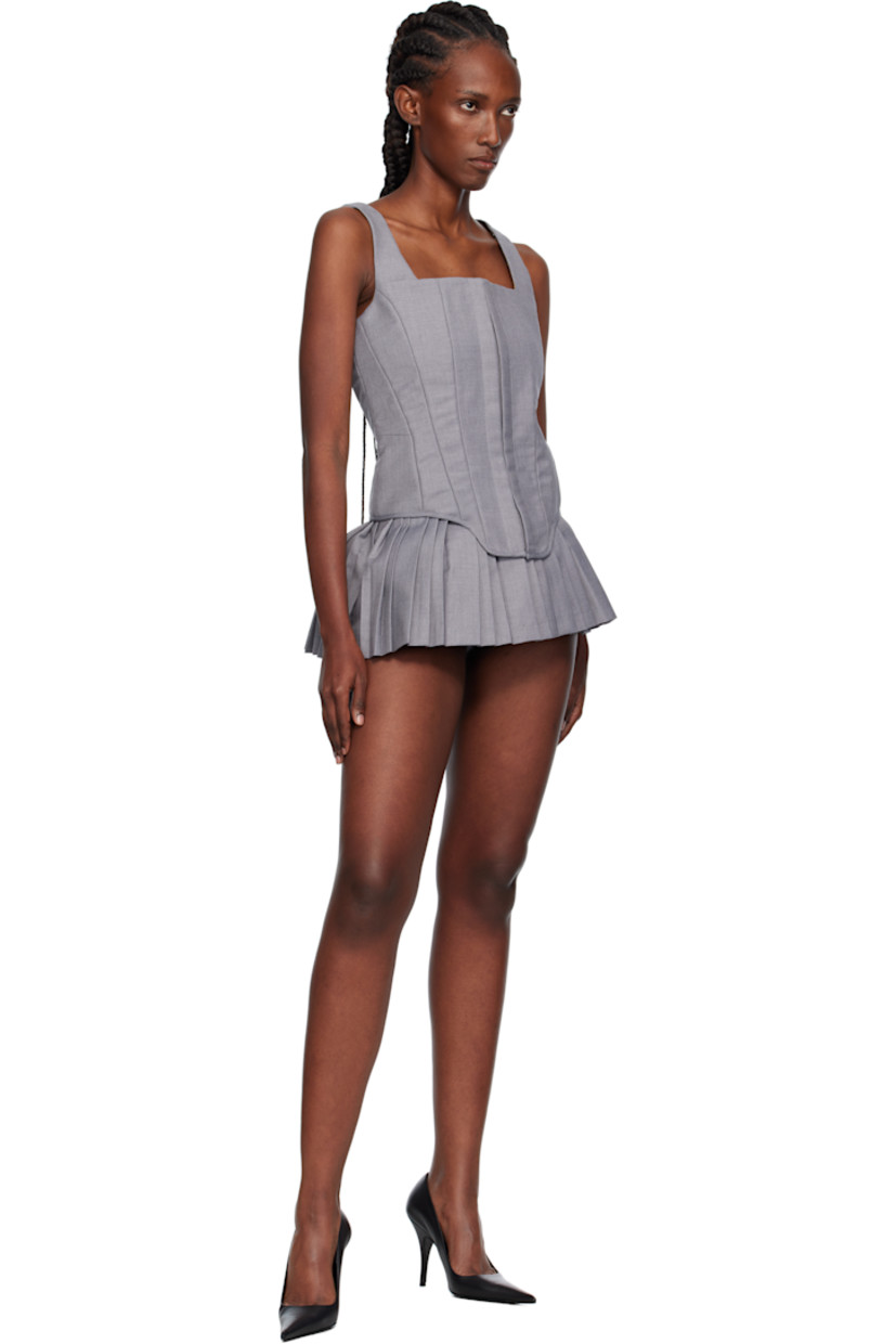 Flannel top.

· Darts throughout
· Square neck
· Hook-eye closure
· Lace-up detailing at back
· Full satin lining

Supplier color: Lgr