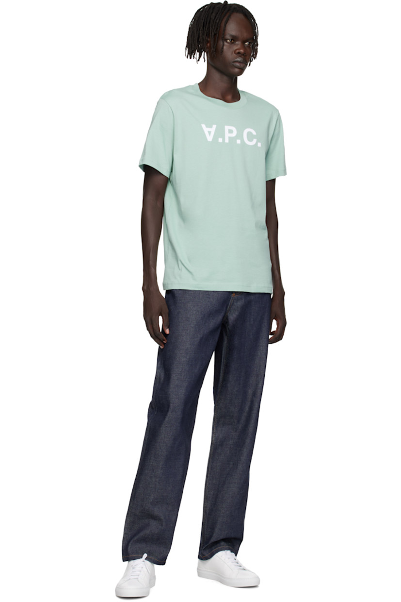 Non-stretch denim jeans.

· Fading throughout
· Wide-leg
· Low rise
· Belt loops
· Five-pocket styling
· Button fly
· Logo-engraved silver-tone hardware
· Contrast stitching in tan

Supplier color: Indigo