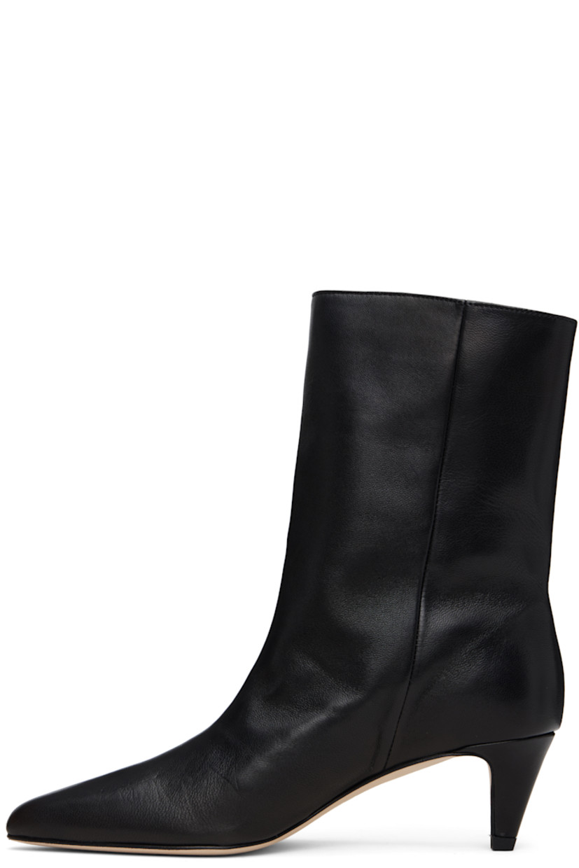 Ankle-high grained lambskin boots.

· LWG-certified lambskin
· Pointed toe
· Covered stiletto heel with rubber injection
· Leather sole
· Heel: H2.25"

Supplier color: Black