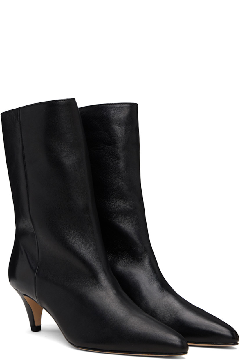 Ankle-high grained lambskin boots.

· LWG-certified lambskin
· Pointed toe
· Covered stiletto heel with rubber injection
· Leather sole
· Heel: H2.25"

Supplier color: Black