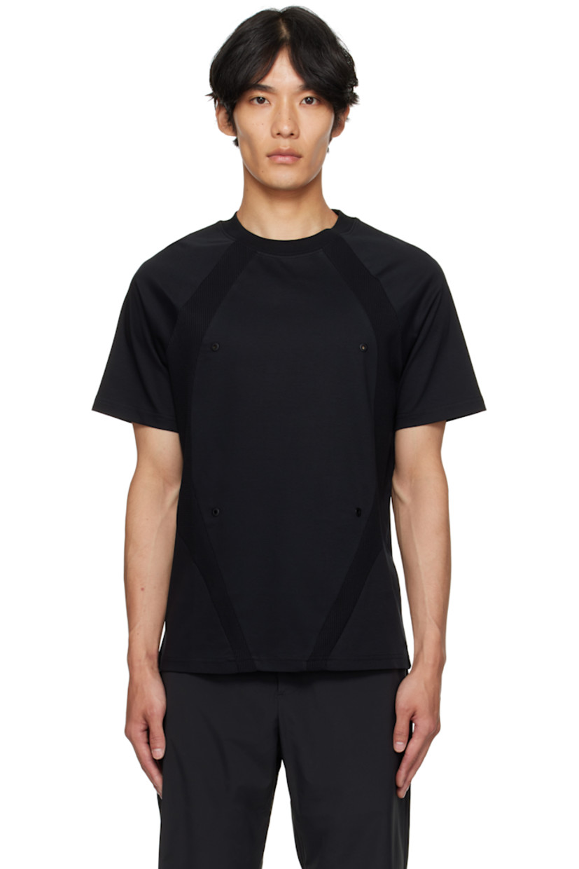 Cotton jersey and waffle-knit T-shirt.

· Paneled construction
· Rib-knit crewneck
· Eyelets at front and back
· Raglan sleeves

Supplier color: Black