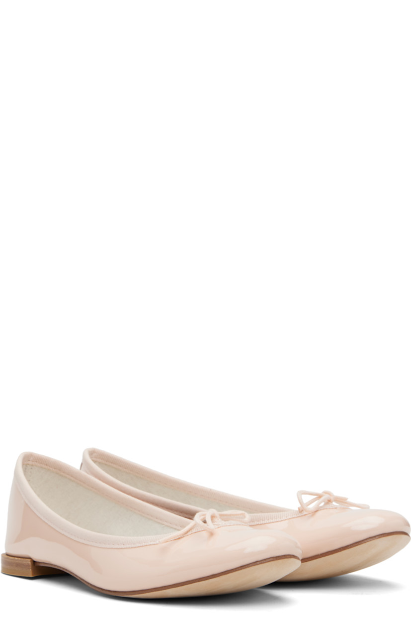 Patent leather ballerina flats.

· Bow accent and grosgrain trim at collar
· Plain-woven lining
· Stacked leather heel with rubber injection
· Rubber sole

Supplier color: Icon pink