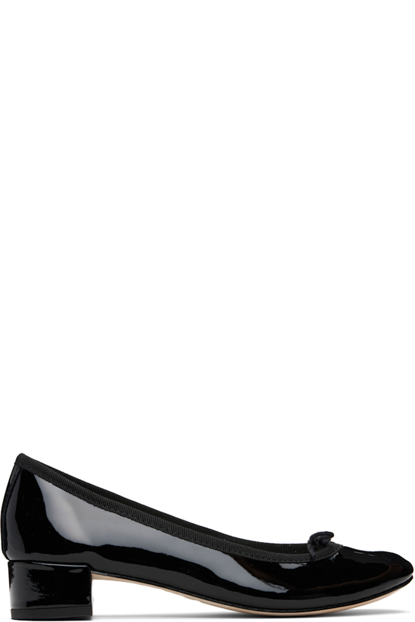 Patent calfskin heels.

· Bow accent at vamp
· Grosgrain trim at collar
· Twill lining
· Covered heel with rubber injection
· Leather sole
· Heel: H1.5"

Supplier color: Black