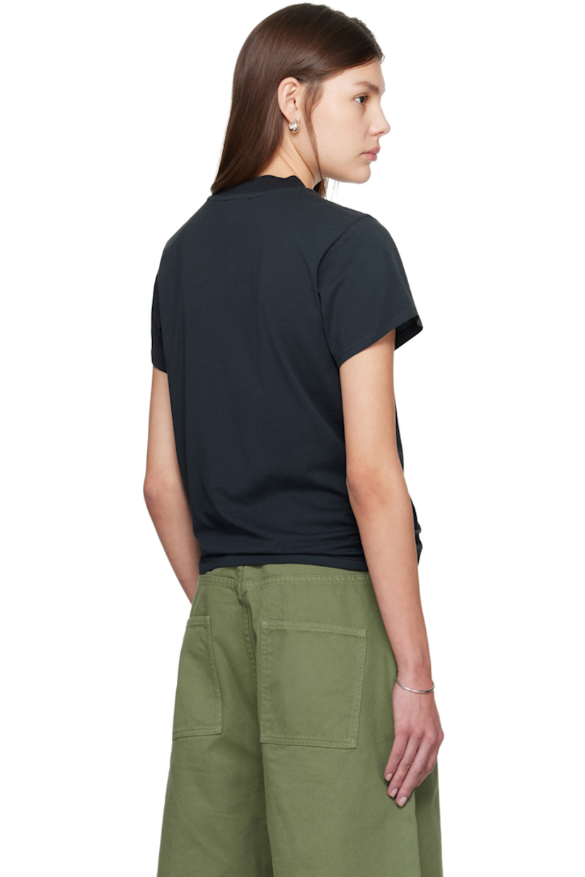 Cotton jersey T-shirt.

· Rib-knit crewneck
· Logos printed at front

Supplier color: Pirate Black
