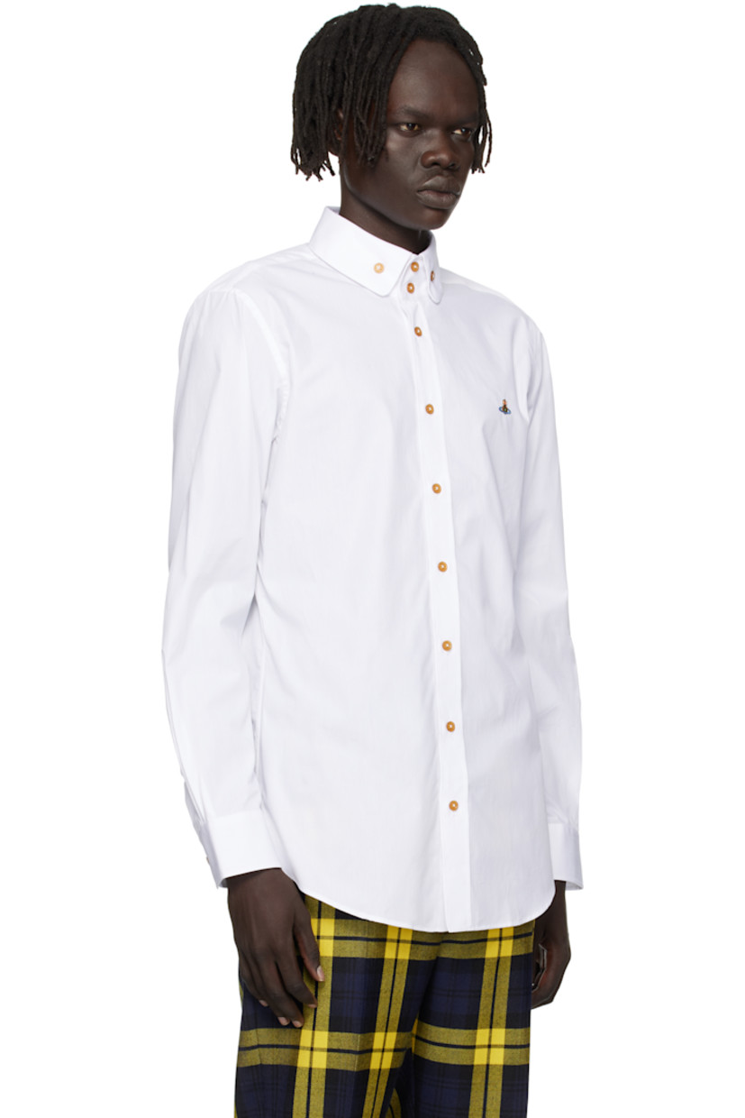 Regenerative cotton poplin shirt.

· Button-down spread collar
· Button closure
· Logo embroidered at chest
· Shirttail hem
· Pleats at single-button barrel cuffs
· Twin pleats at back yoke

Supplier color: White