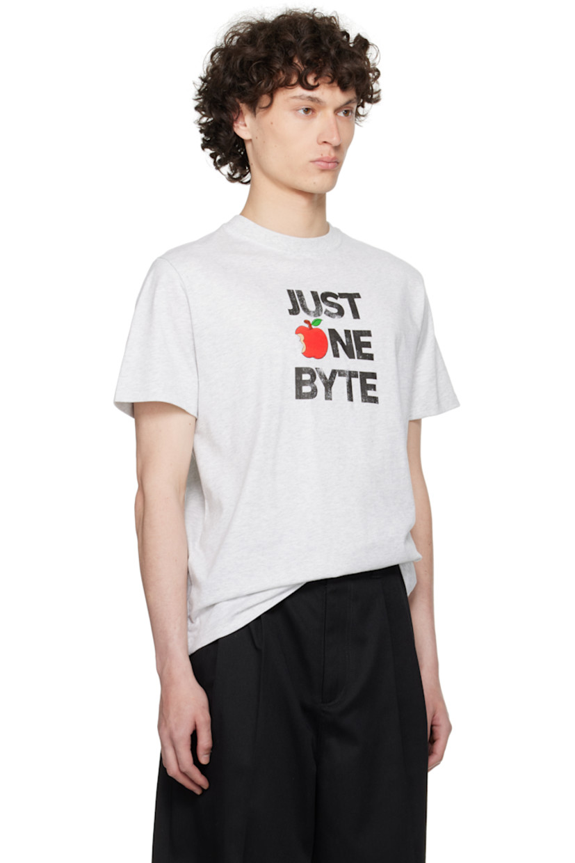 Boxy-fit cotton jersey T-shirt.

· Rib-knit crewneck
· Printed text and graphic appliqué at front 
· Logo bonded at back

Part of the Disney capsule.

Supplier color: Grey
