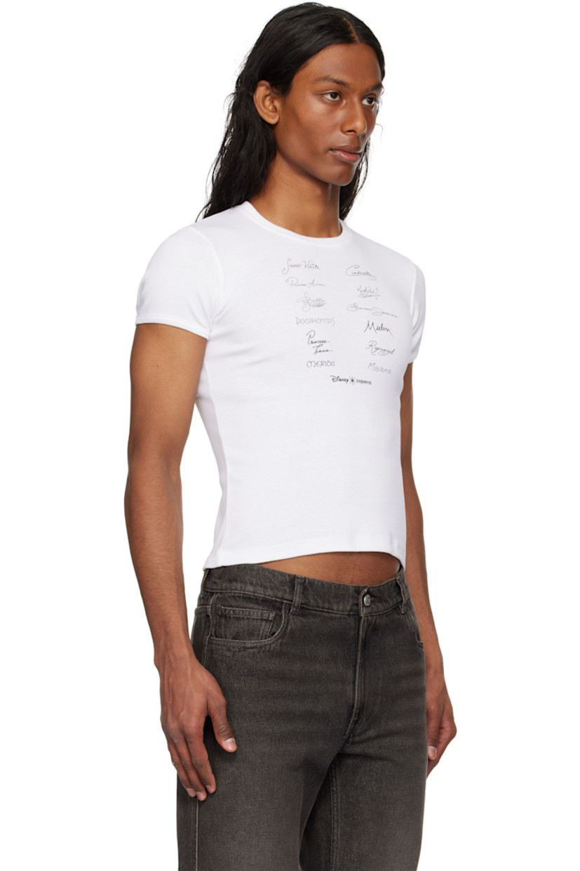 Organic cotton jersey T-shirt.

· Rib-knit crewneck and cuffs
· Printed text and bonded logo at front

Part of the Disney capsule.

Supplier color: White