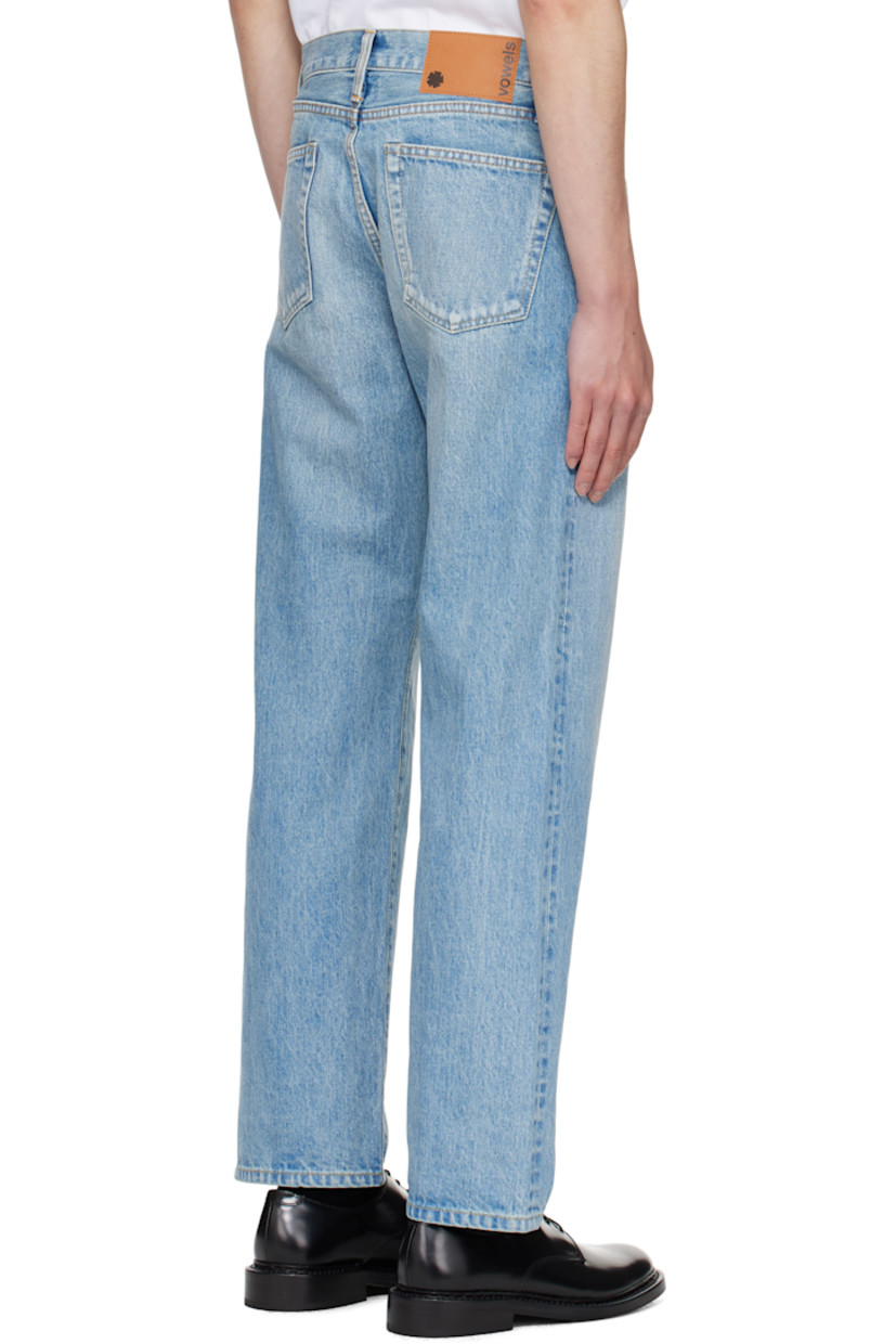 14 oz non-stretch selvedge denim jeans.

· Fading throughout
· Loose-fit and straight-leg
· Belt loops
· Five-pocket styling
· Zip fly
· Logo flag at coin pocket
· Logo patch at back waistband
· Contrast stitching in tan

Supplier color: Bleached capsule