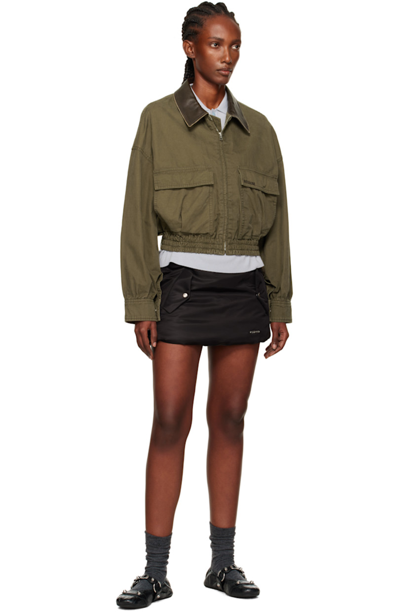 Cotton twill jacket.

· Subtle distressing throughout
· Grained lambskin spread collar
· Zip closure
· Flap pockets at waist
· Logo embroidered at pocket
· Elasticized cropped hem
· Dropped shoulders
· Press-stud barrel cuffs

Supplier color: Khaki