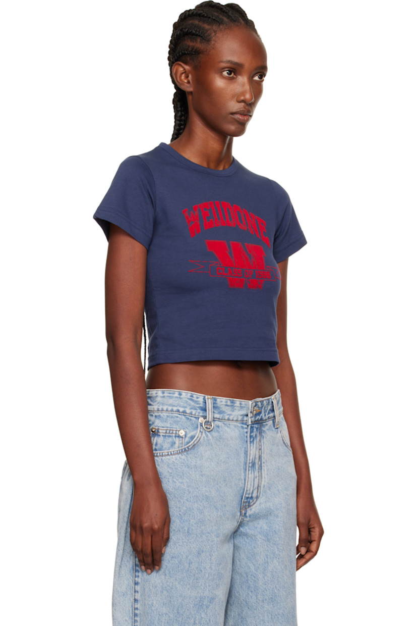 Cotton jersey T-shirt.

· Crewneck
· Logo graphic flocked at front
· Cropped hem
· Text flocked at back

Supplier color: Navy