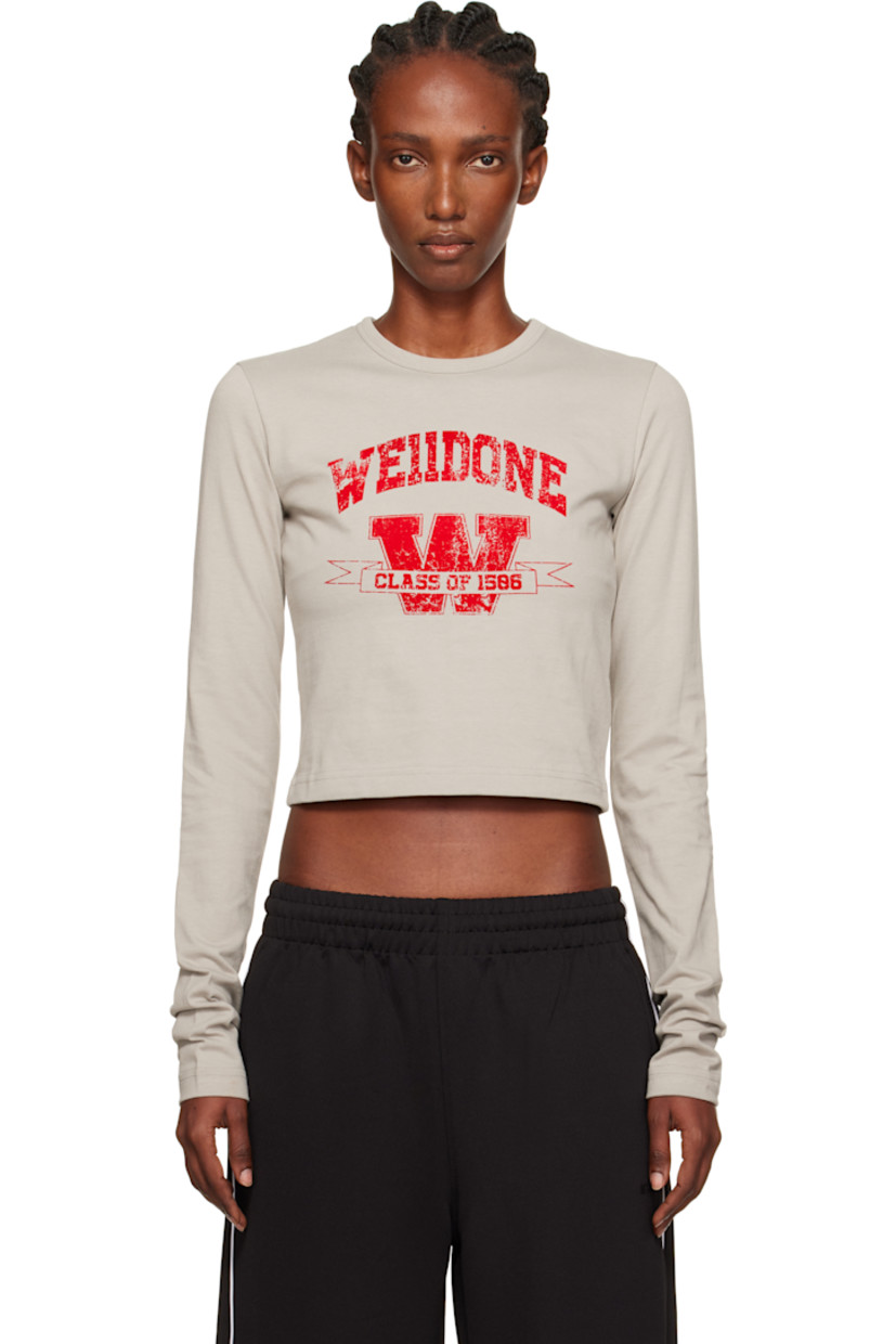 Cotton jersey T-shirt.

· Crewneck
· Logo graphic flocked at front
· Cropped hem
· Text flocked at back

Supplier color: Light grey