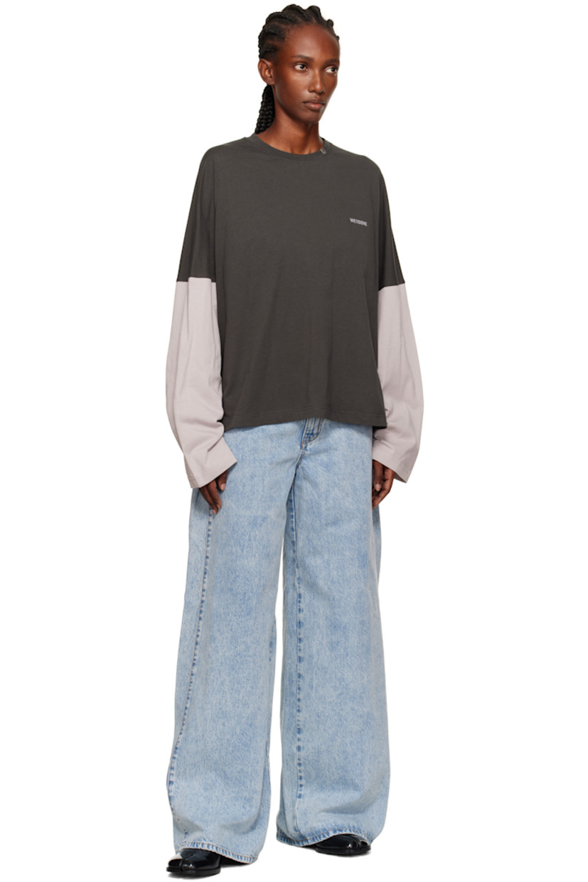 Cotton jersey T-shirt.

· Paneled construction
· Logo plaque at rib-knit crewneck
· Logo printed at chest
· Dropped shoulders
· Logo graphic printed at back hem

Supplier color: Grey