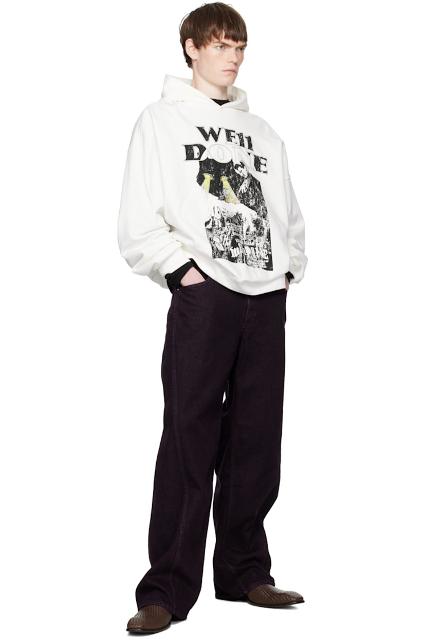 Heavyweight cotton fleece hoodie.

· Logo graphic printed at front
· Rib-knit hem and cuffs
· Dropped shoulders
· Text printed at back
· Logo embroidered at back hem

Supplier color: White