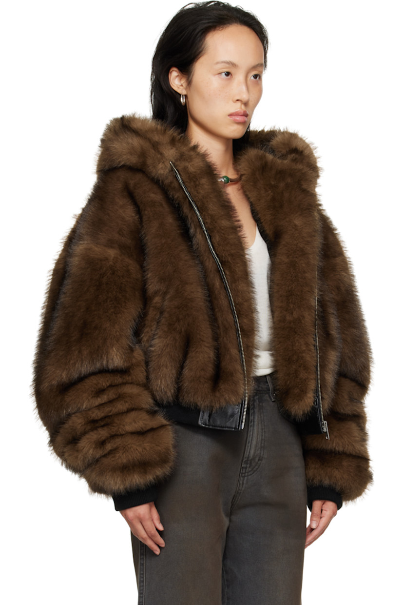 Faux-fur jacket. 

· Zip closure
· Welt pockets at waist
· Rib-knit hem and cuffs
· Full jersey lining

Supplier color: Racoon