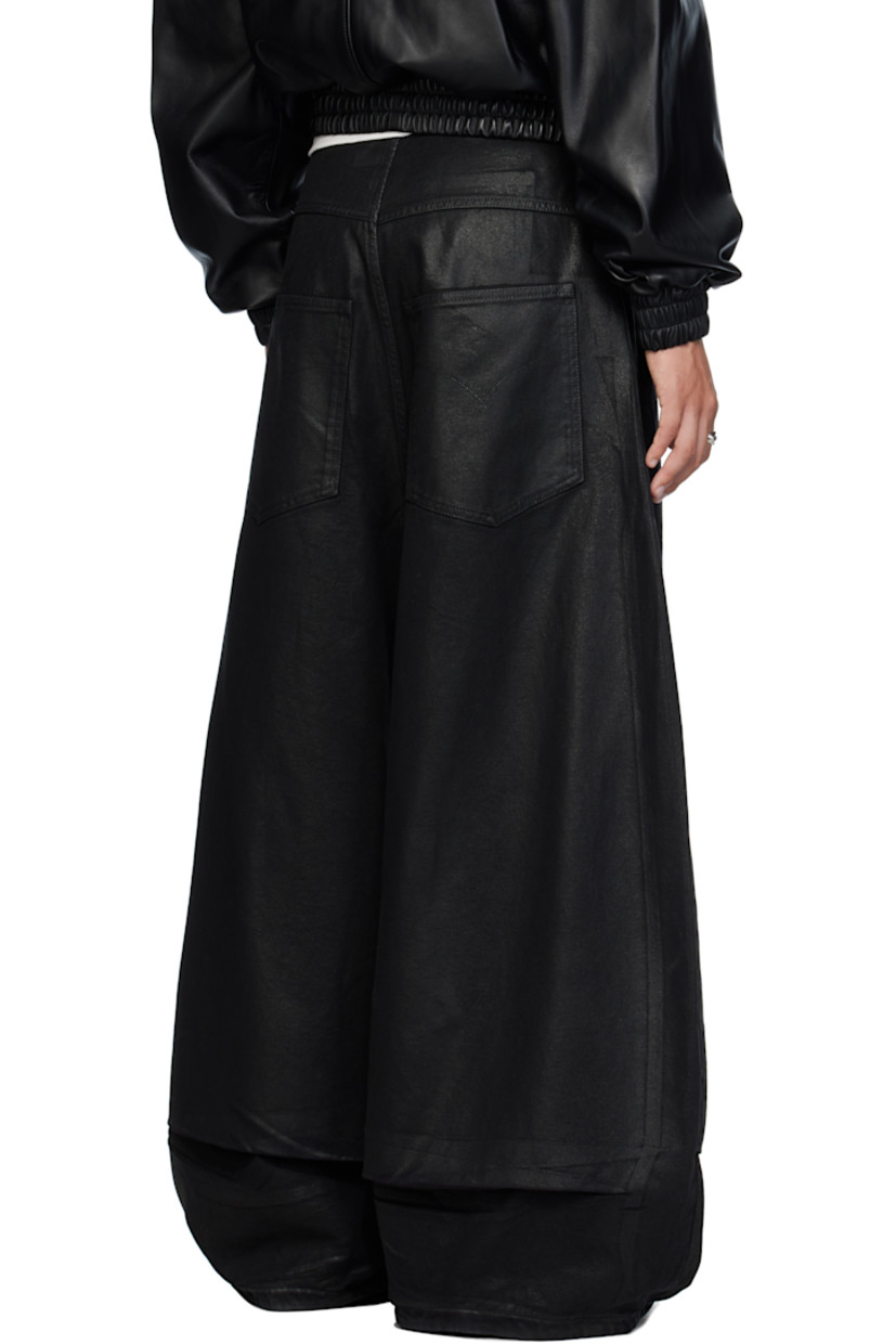 Coated non-stretch denim jeans.

· Wide-leg 
· Belt loops
· Five-pocket styling
· Zip fly 
· Logo patch at back waistband 
· Logo-engraved silver-tone hardware

Supplier color: Coated black