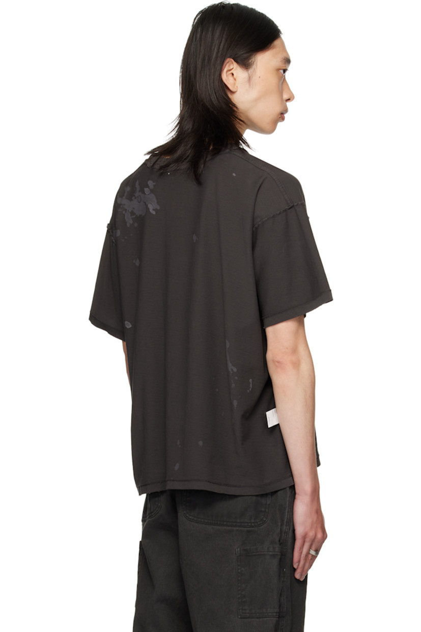 Cotton jersey T-shirt.

· Bleaching and distressing throughout
· Exposed seams throughout
· Rib-knit crewneck
· Dropped shoulders

Supplier color: Charcoal