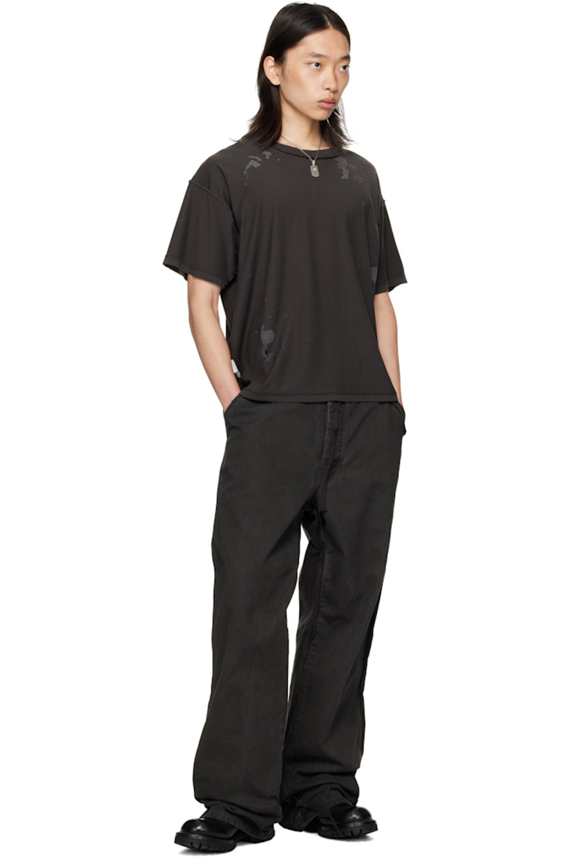 Cotton jersey T-shirt.

· Bleaching and distressing throughout
· Exposed seams throughout
· Rib-knit crewneck
· Dropped shoulders

Supplier color: Charcoal