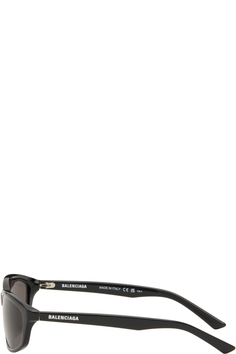 Oval Eastman Acetate Renew™-frame sunglasses in black.

· Gray lenses
· 100% UVA/UVB protection, category 3
· Logo etched at lens 
· Integrated nose pads
· Logo engraved at temple
· Includes case
· Size: 60.15 135

Supplier color: Black/Black/Gray