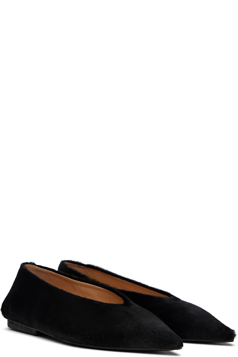 Calf-hair ballerina flats.

· Pointed toe
· Suede and buffed leather lining
· Stacked leather heel with rubber injection
· Leather sole

Supplier color: Black