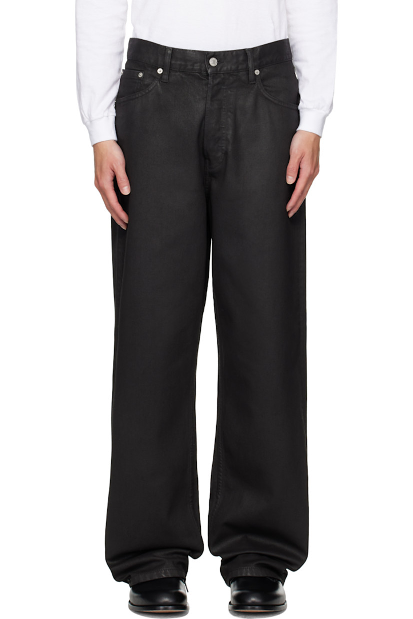 Coated heavyweight non-stretch denim jeans.

· Loose-fit, straight-leg
· Mid-rise
· Belt loops
· Five-pocket styling
· Button fly
· Pinched leather logo patch at back waistband
· Logo-engraved silver-tone hardware

Supplier color: Black