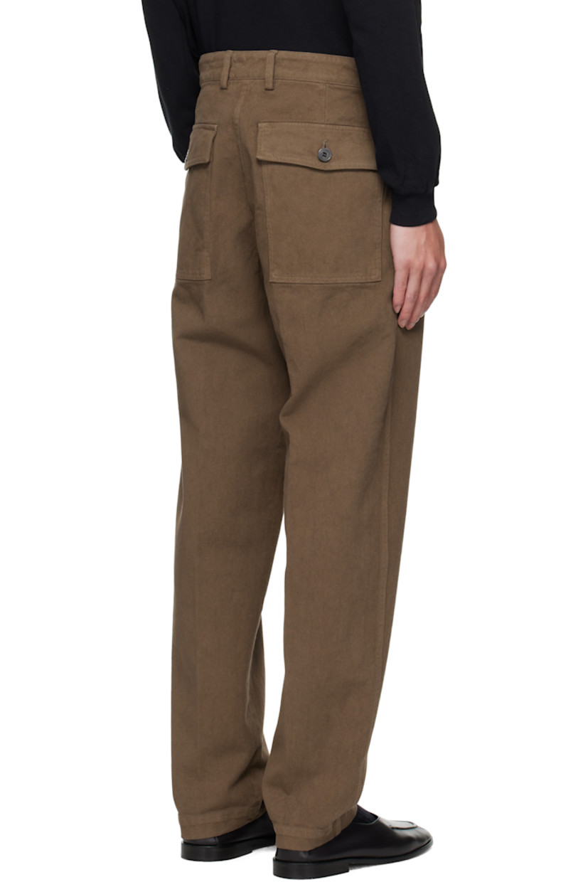 Overdyed cotton twill trousers.

· Belt loops
· Four-pocket styling
· Zip fly

Supplier color: Mud