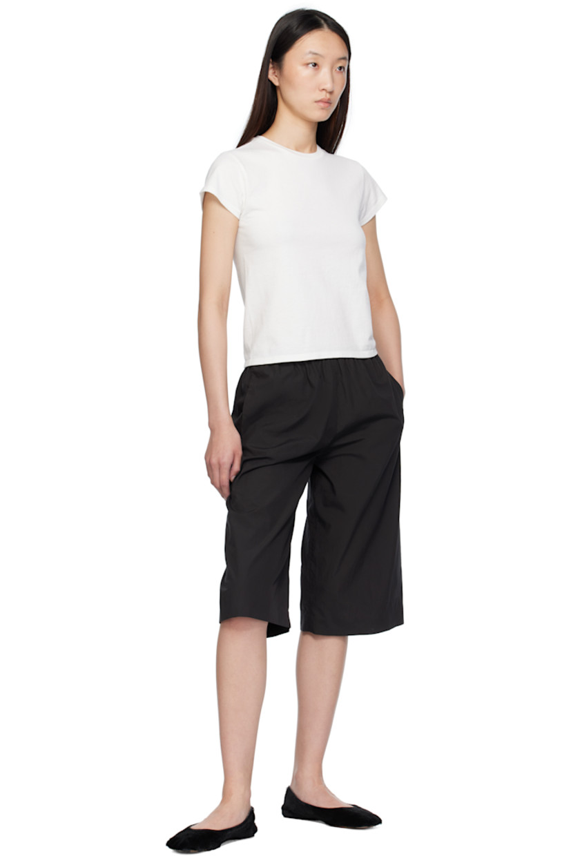 Cotton jersey T-shirt.

· Rib-knit crewneck
· Central seam at back

Supplier color: Off white