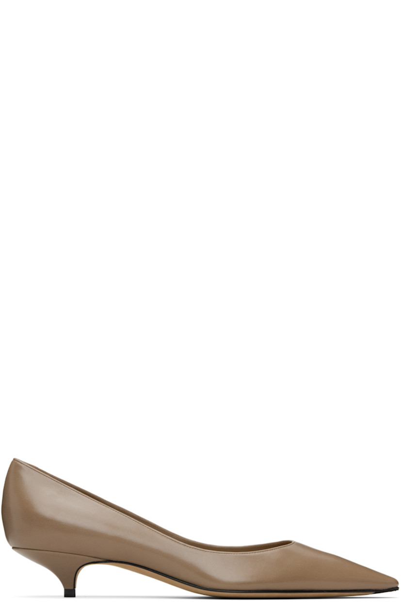 Grained lambskin heels. 

· Pointed toe
· Suede and grained leather lining
· Covered kitten heel with rubber injection
· Nubuck sole with rubber injection 
· Heel: H1.5"

Supplier color: Beige grey