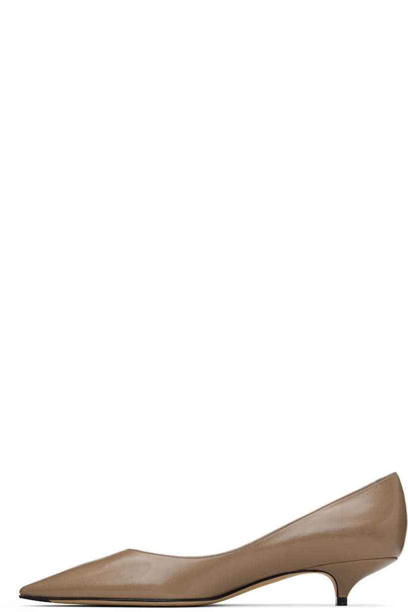 Grained lambskin heels. 

· Pointed toe
· Suede and grained leather lining
· Covered kitten heel with rubber injection
· Nubuck sole with rubber injection 
· Heel: H1.5"

Supplier color: Beige grey