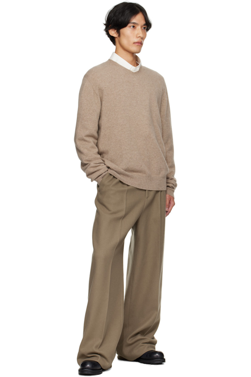 Knit cashmere sweater.

· 15-gauge
· Rib-knit V-neck, hem, and cuffs

Supplier color: Taupe