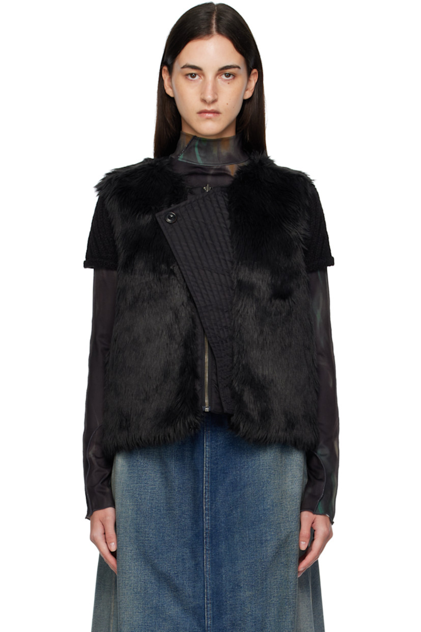 Reversible padded faux-fur vest.

Reverse in black nylon satin twill.

· Round neck
· Zip closure
· Offset quilted button placket
· Welt pockets at waist and interior

Supplier color: Black