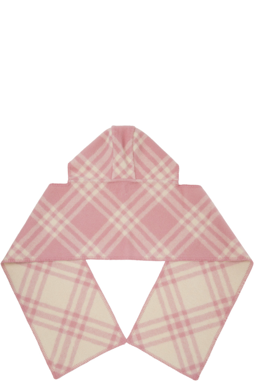Rectangular wool flannel scarf.

· Check pattern throughout
· Blanket stitching at edges
· Hood at length
· Logo patch at face
· L76.5" x W11.75"

Supplier color: Sugar