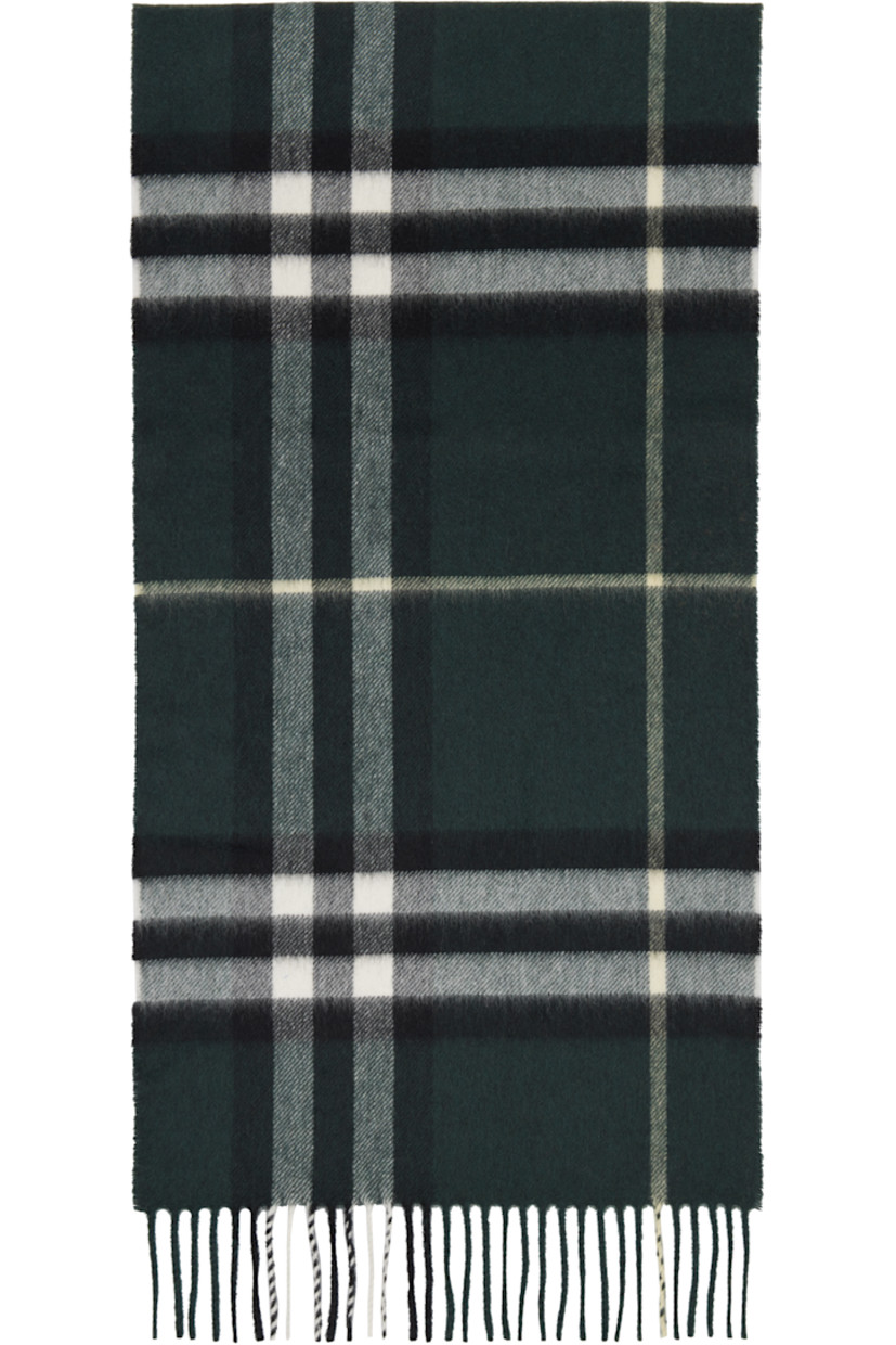 Rectangular brushed cashmere flannel scarf.

· Check pattern throughout
· Fringed ends 
· L72" x W12.75"

Supplier color: Anchor green