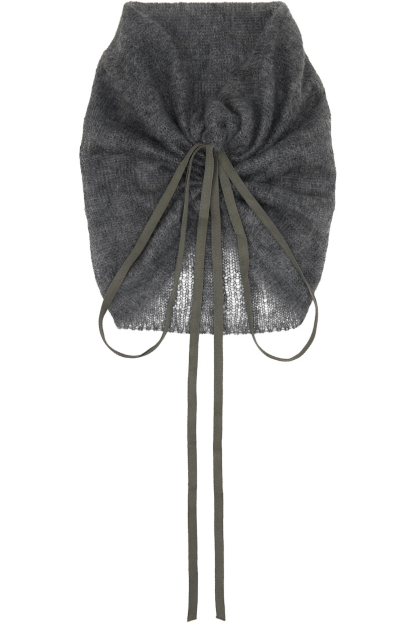 Brushed knit mohair- and silk-blend collar. 

· Self-tie drawstring at face
· L23" x W12.5"

Supplier color: Grey melange