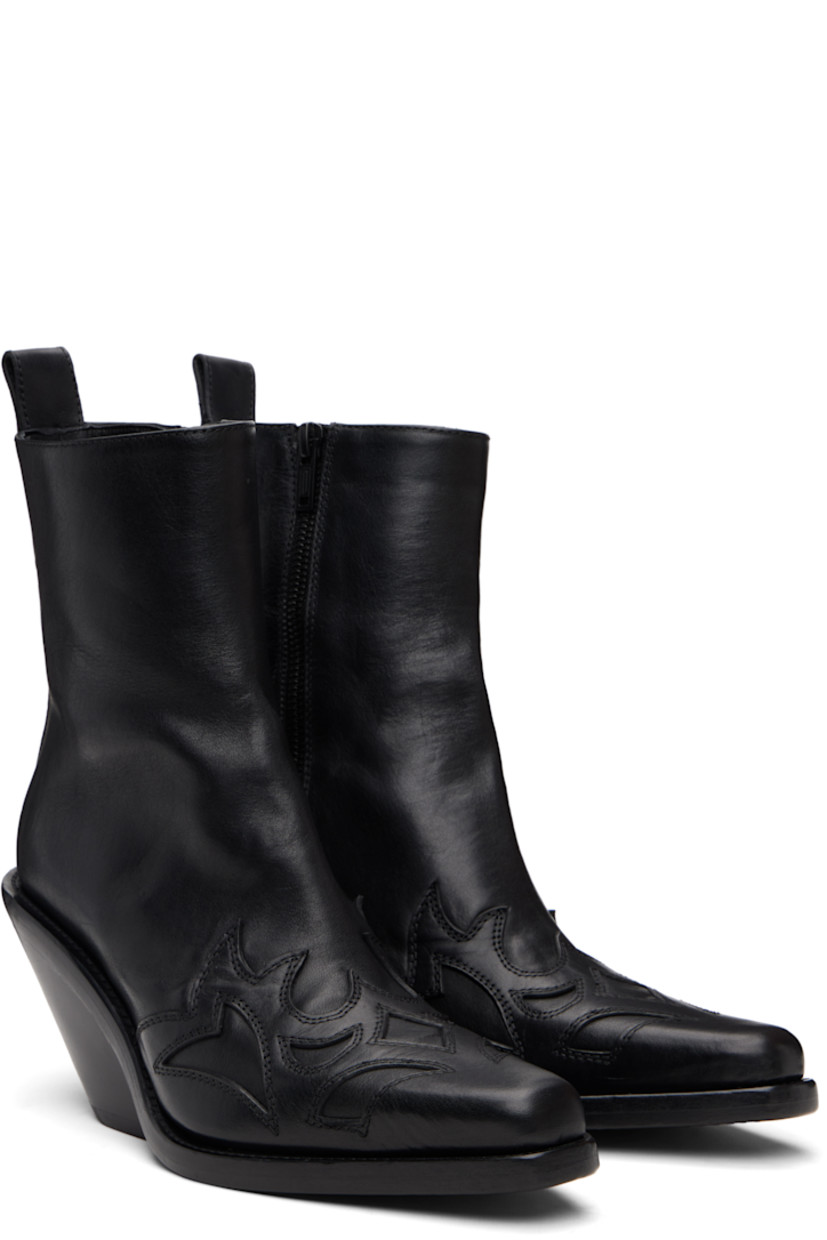 Ankle-high washed and grained calfskin boots.

· Pointed square toe 
· Rivet and pull-loops at collar 
· Zip closure at inner side
· Stacked leather midsole and block heel 
· Suede sole with rubber injection
· Heel: H3.5"

Supplier color: Black