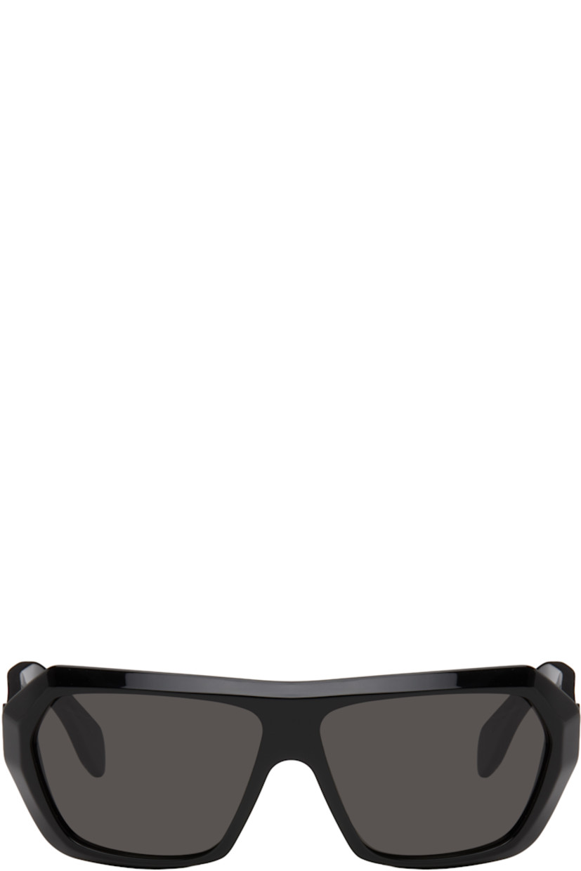 Handcrafted square acetate-frame sunglasses in black.

· Gray Carl Zeiss lenses
· Integrated nose pads
· Logo embossed at temples
· Includes pouch
· Size: 64.13 145

Supplier color: Black