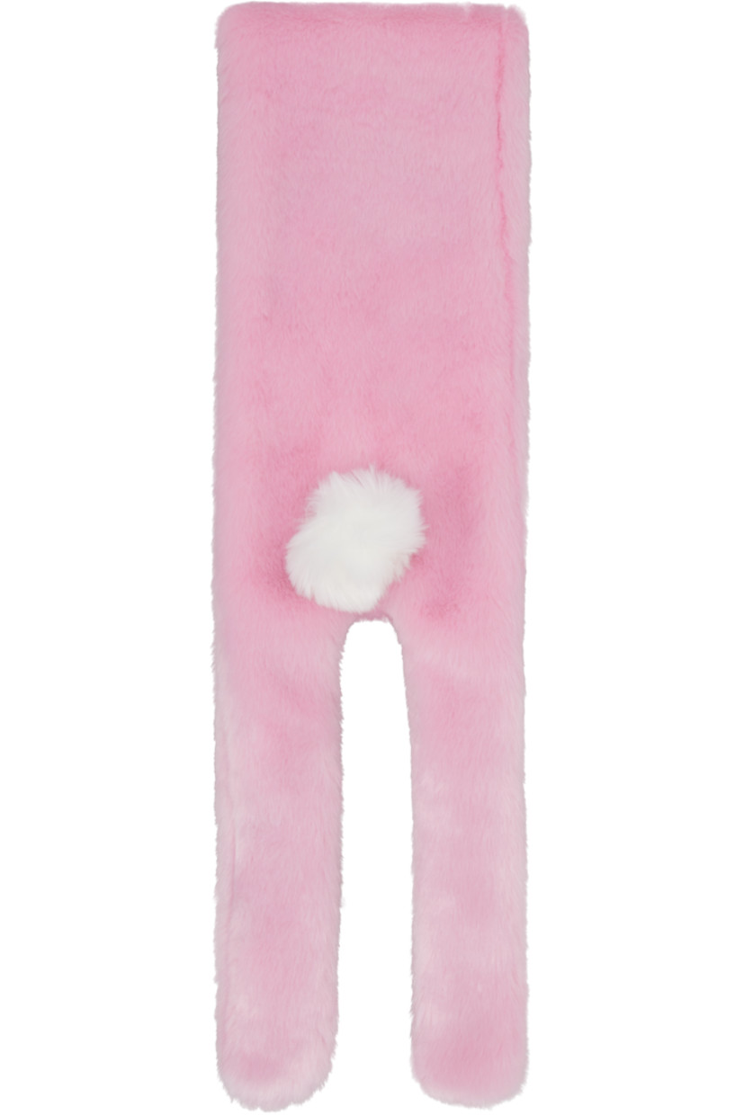 Faux-fur scarf.

· Graphic and ear appliqués at ends 
· L57" x W7"

Supplier color: Flamingo pink