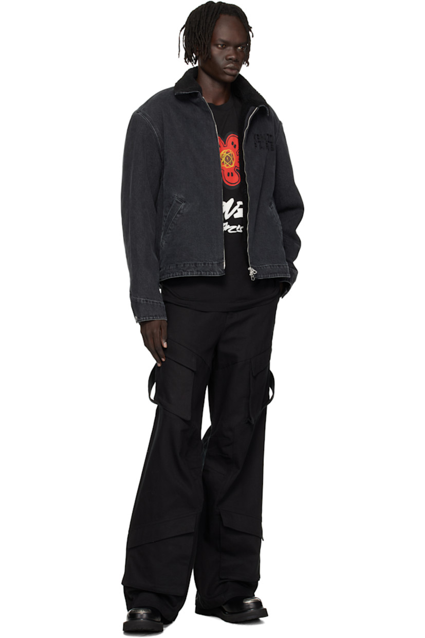 Stretch denim jacket.

· Fading throughout
· Sherpa fleece trim at spread collar
· Two-way zip closure
· Logo embroidered at chest
· Welt pockets at front
· Adjustable press-stud barrel cuffs
· Logo graphic embroidered at back
· Adjustable press-stud tabs at back hem
· Patch pocket at interior
· Full sherpa fleece lining

Supplier color: Stone bleached black