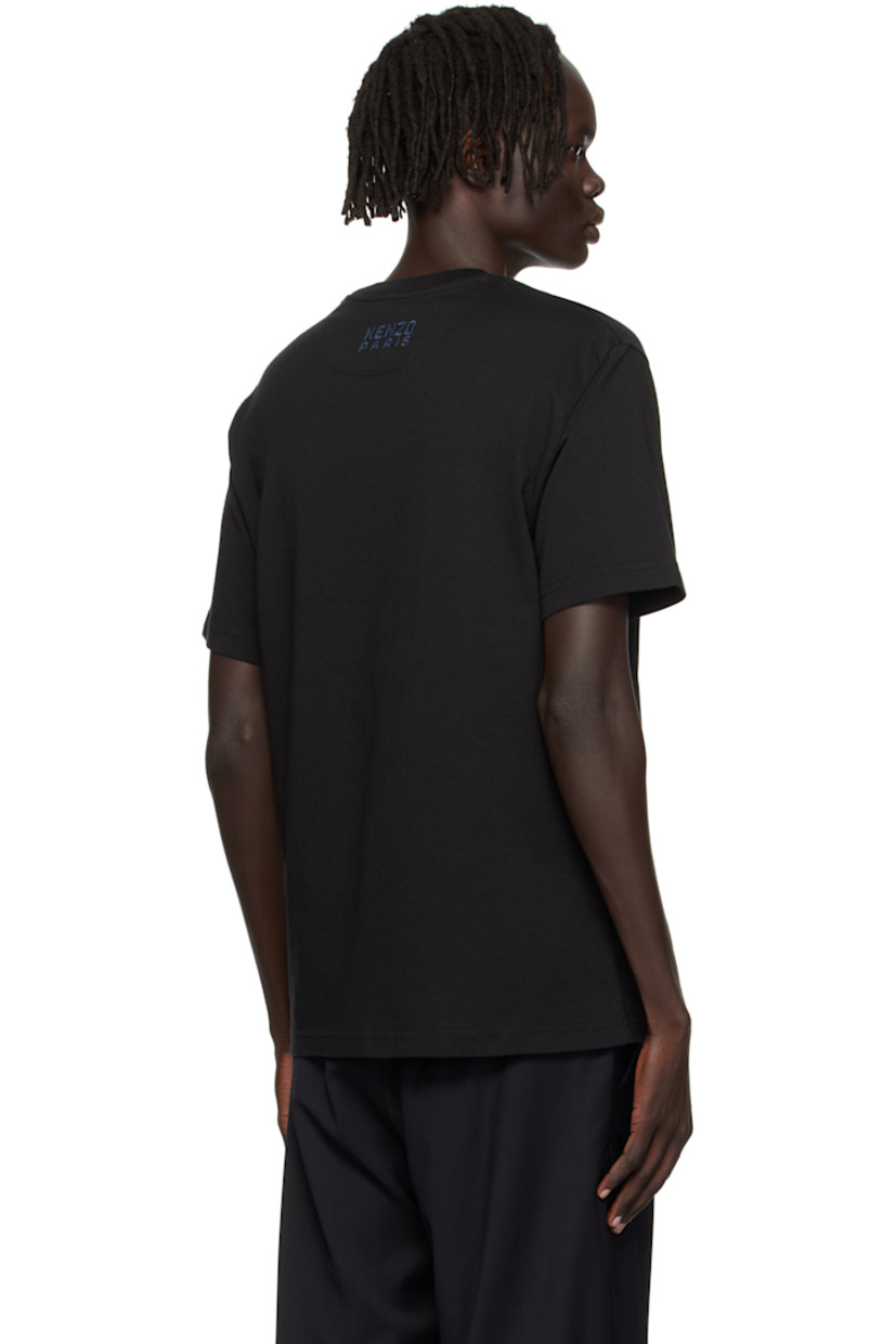 GOTS-certified organic cotton jersey T-shirt.

· Rib-knit crewneck
· Embroidered graphic patch at chest
· Logo embroidered at back collar

Supplier color: Black
