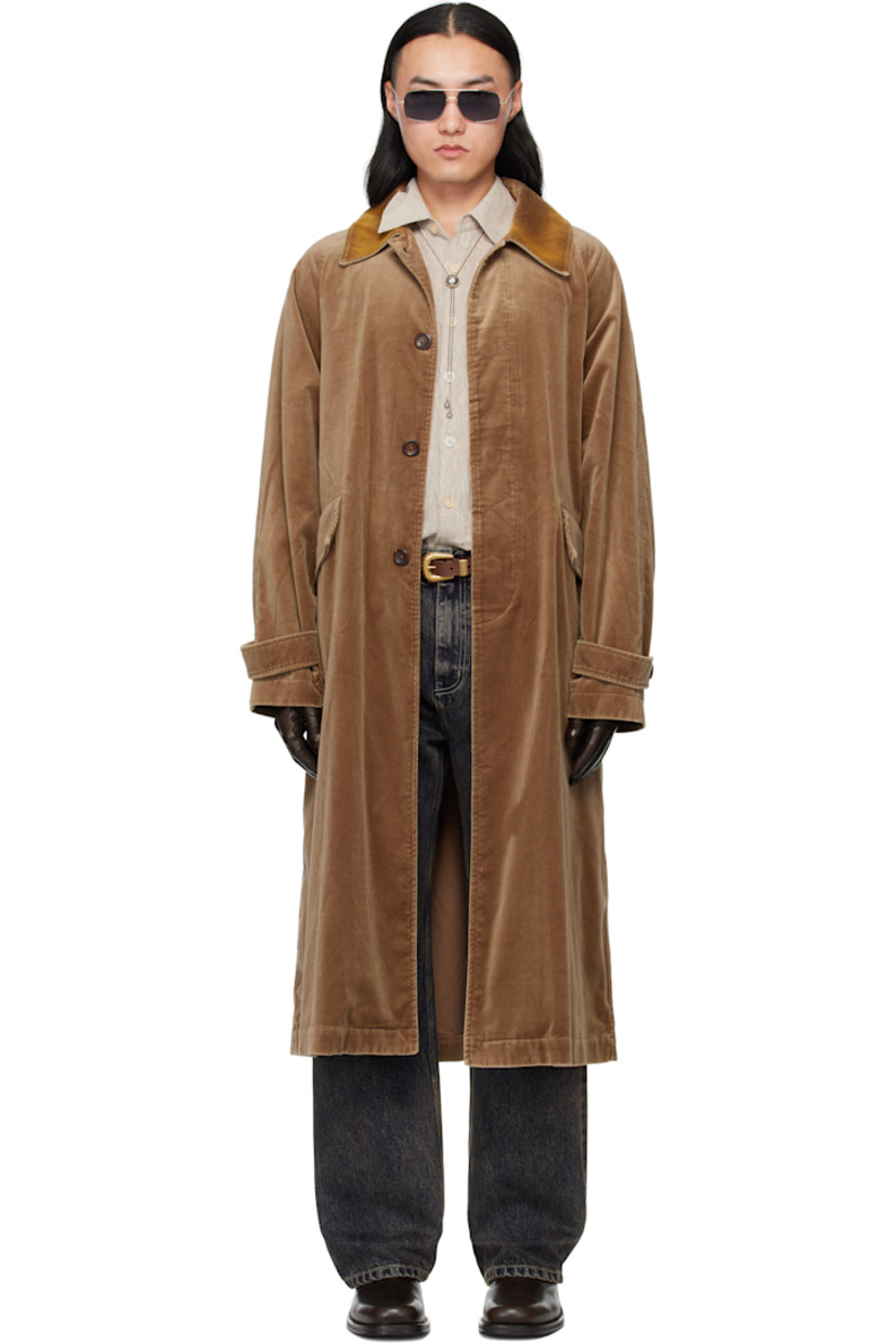 Cotton velvet coat.

· Flocked spread collar 
· Button closure
· Belt loops and welt pockets at waist
· Detachable self-tie belt 
· Raglan sleeves
· Adjustable button tab at cuffs
· Central vent at back hem
· Partial satin lining 

Supplier color: Beige