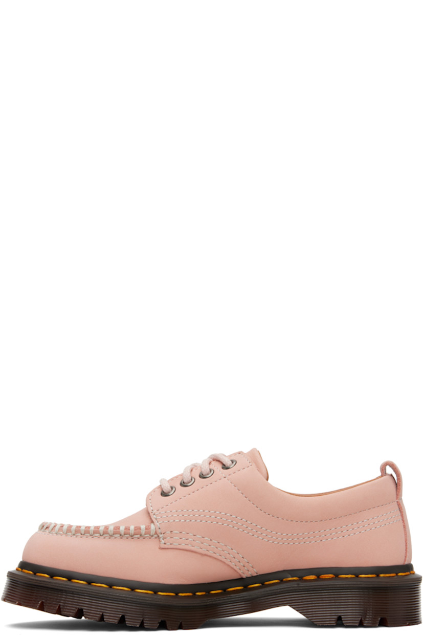 Nubuck derbys.

· Blanket stitching at moc toe
· Lace-up closure
· Padded tongue and collar
· Pull-loop at heel collar
· Buffed leather lining
· Yellow topstitching at heat-sealed Goodyear welt
· Treaded Air Cushion rubber sole

Supplier color: Powder pink