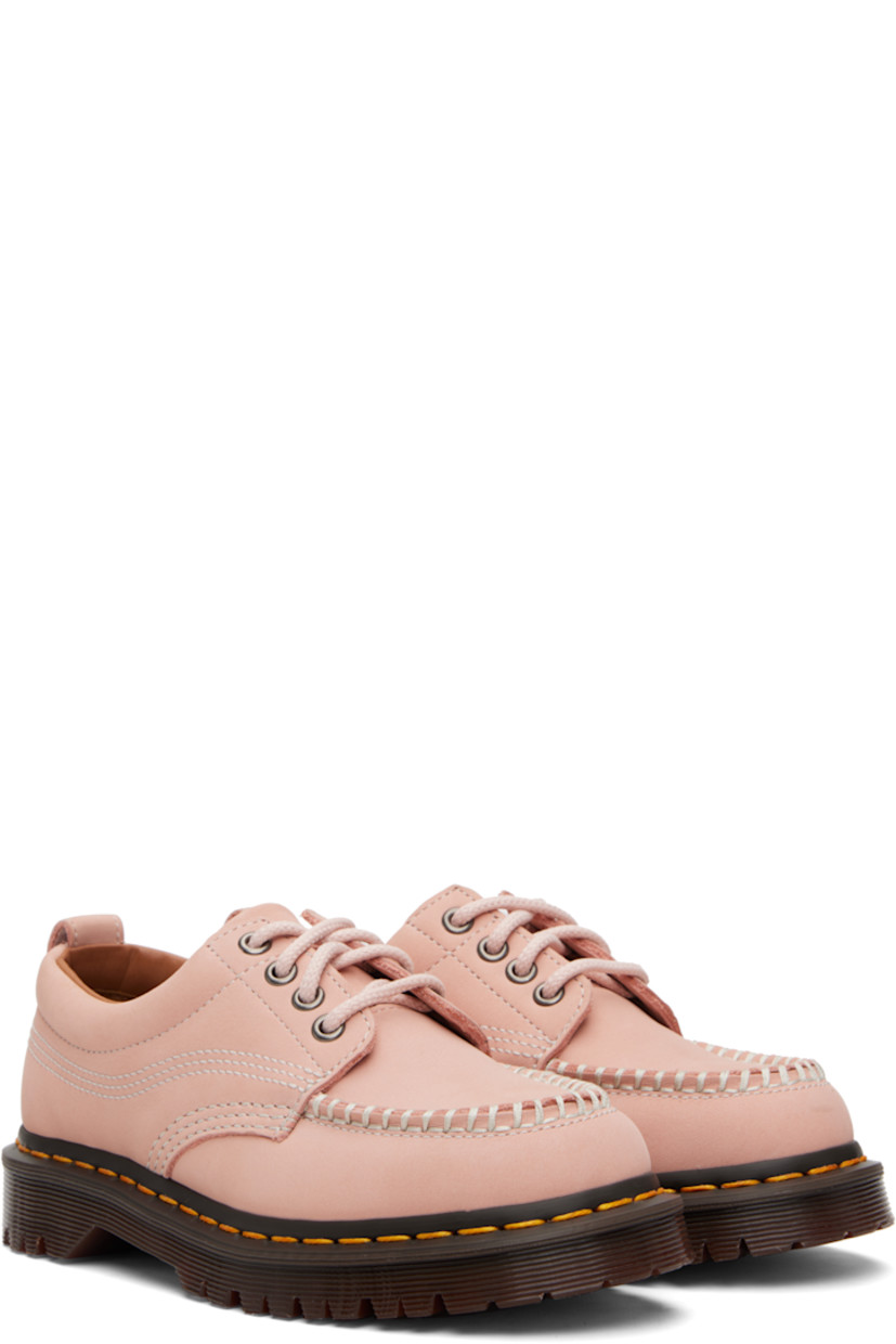 Nubuck derbys.

· Blanket stitching at moc toe
· Lace-up closure
· Padded tongue and collar
· Pull-loop at heel collar
· Buffed leather lining
· Yellow topstitching at heat-sealed Goodyear welt
· Treaded Air Cushion rubber sole

Supplier color: Powder pink