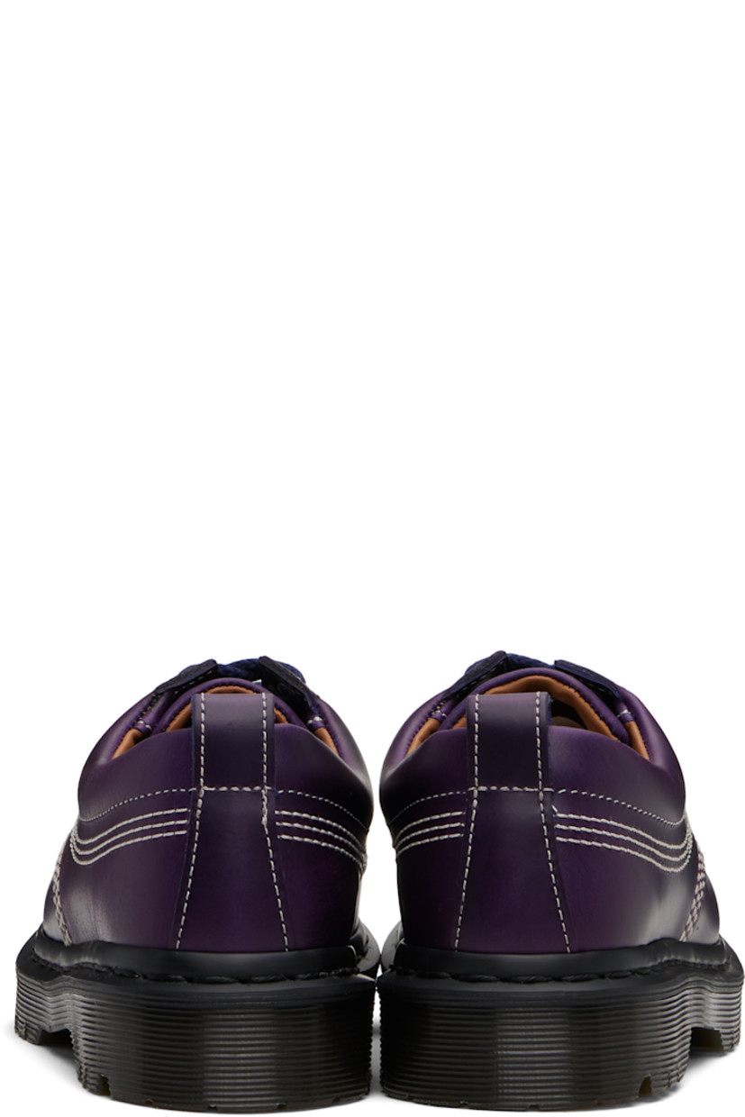 Buffed Orleans leather derbys.

· Blanket stitching at moc toe
· Lace-up closure
· Padded collar
· Pull-loop at heel collar
· Buffed leather lining
· Heat-sealed Goodyear welt
· Treaded Air Cushion rubber sole
· Contrast stitching in white

Supplier color: Midnight blue