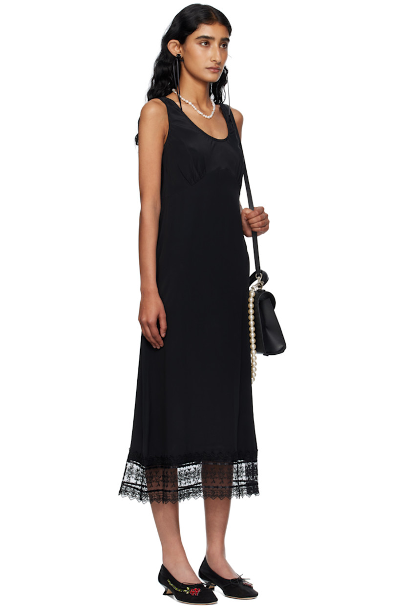 Crêpe de chine midi dress.

· Picot trim at scoop neck and armscyes
· Gathering at cups
· Lace trim at hem

Supplier color: Black