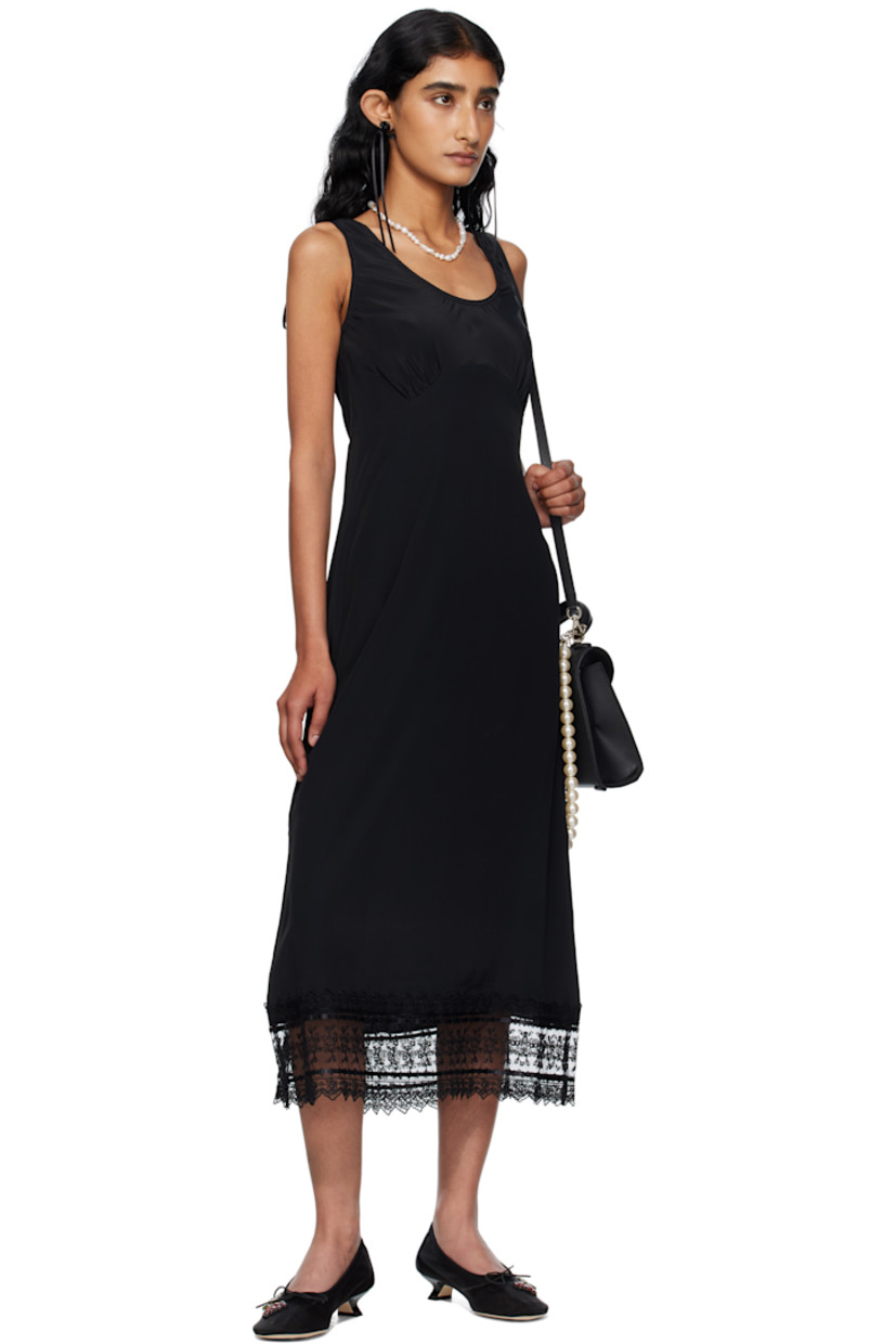 Crêpe de chine midi dress.

· Picot trim at scoop neck and armscyes
· Gathering at cups
· Lace trim at hem

Supplier color: Black