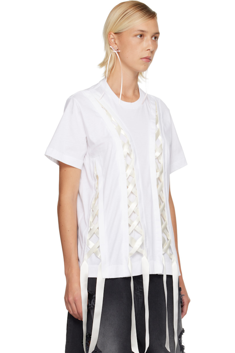 Cotton jersey T-shirt.

· Rib-knit crewneck
· Slits with lace-up satin ribbons at front

Supplier color: White