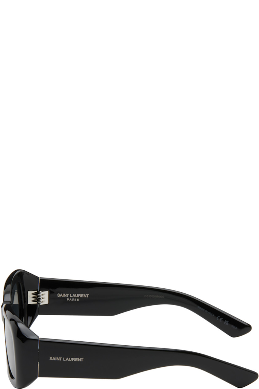 Rectangular acetate-frame sunglasses in black.

· Gray lenses, category 3
· 100% UVA/UVB protection
· Integrated nose pads
· Logo stamp at temples
· Includes case
· Size: 55.18 135

Supplier color: Black