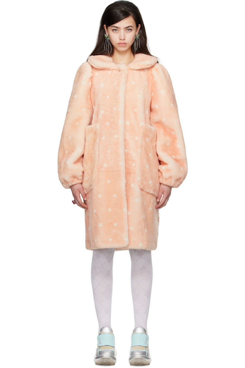 Shearling coat. Polka dot pattern printed throughout.

· Integrated pliable wire at collar
· Button closure
· Patch pockets
· Balloon sleeves
· Elasticized cuffs
· Central vent at back hem
· Full viscose satin lining

Part of the I'm Sorry by Petra Collins x JennyFax collaboration.

Supplier color: Pink/Polka dots